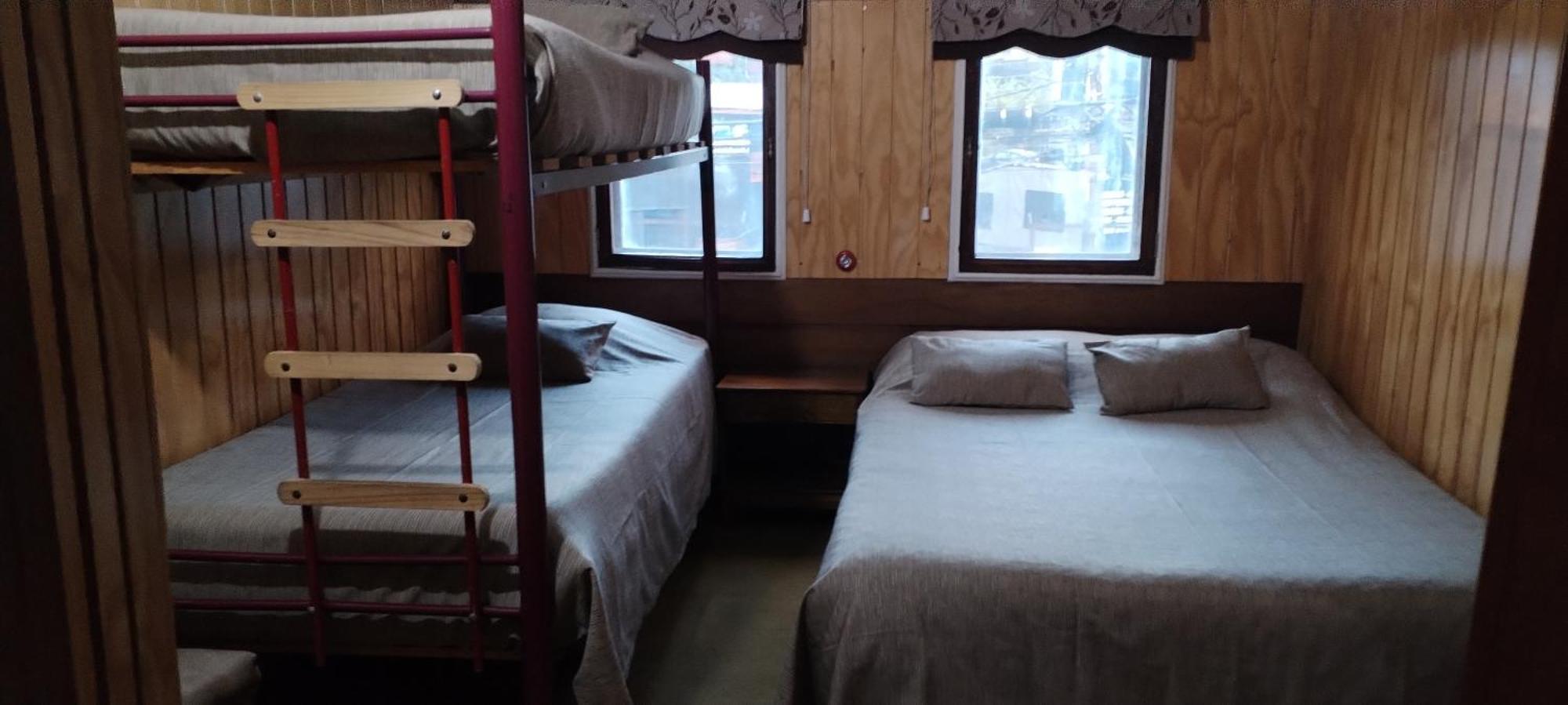 Hostal Copiapo Puerto Montt Room photo