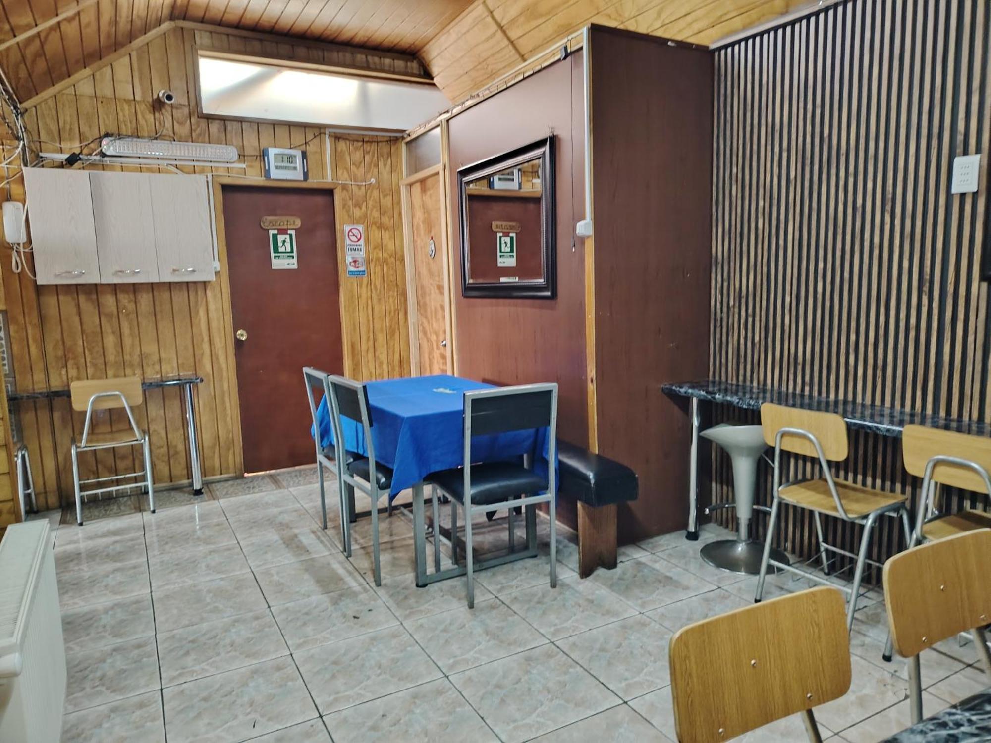 Hostal Copiapo Puerto Montt Exterior photo